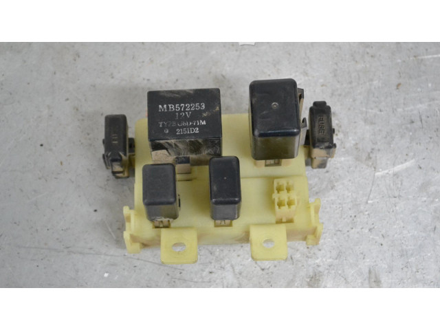 Блок предохранителей Mitsubishi L200