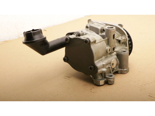 Масляный насос 04L145208H Volkswagen Caddy