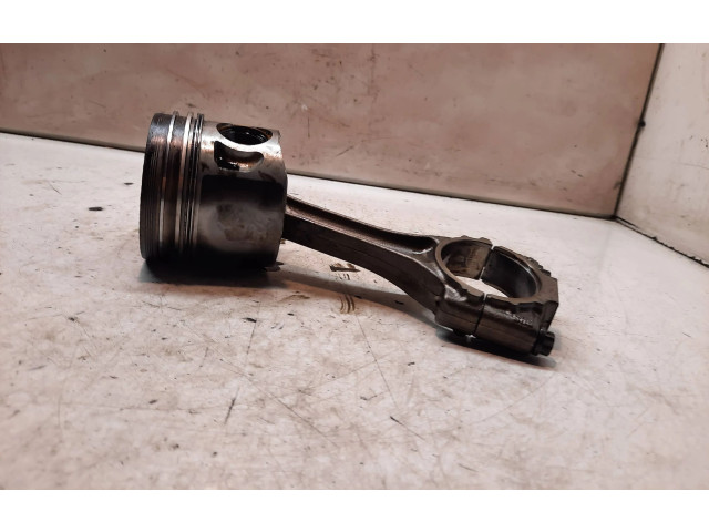 Píst 045C Volkswagen Sharan