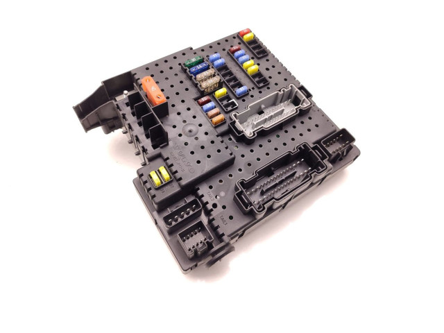 Блок предохранителей 30728512, 05W193   Volvo XC90    