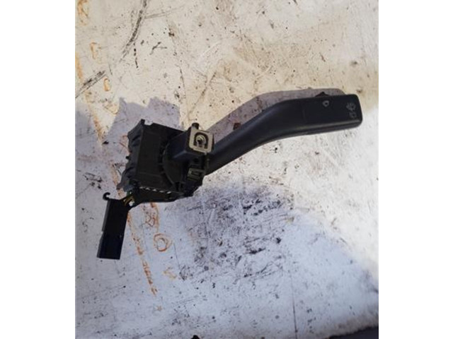 Переключатель дворников 1K0953519   Volkswagen Caddy