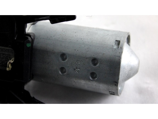 Моторчик заднего дворника 287102467R    Dacia Duster