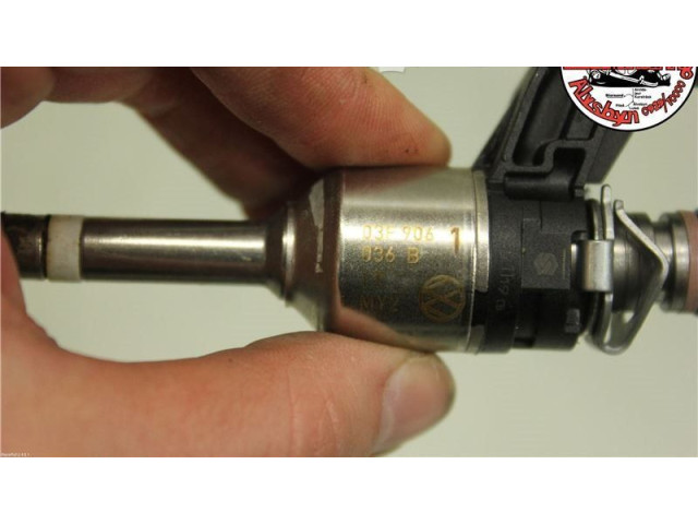 Форсунка 03F906036B    Audi A1   