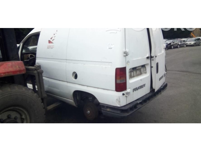 Генератор 57052D   Peugeot Expert      