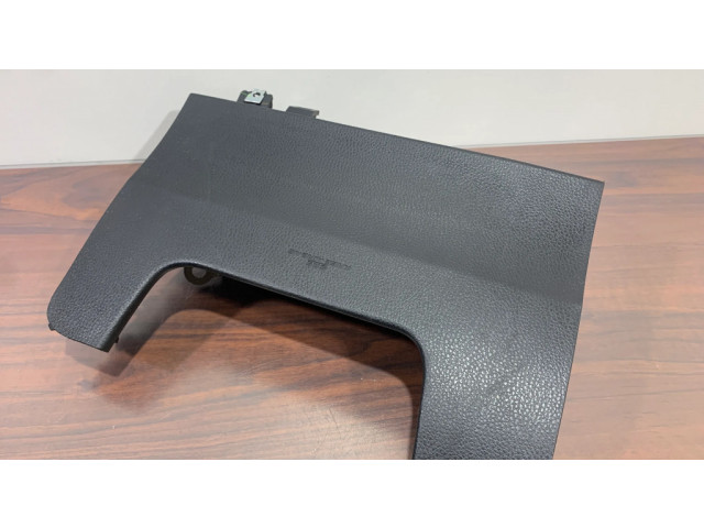 Подушка безопасности для колен 0589P1000369 Toyota RAV 4 (XA40)