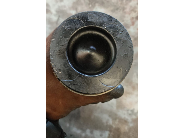  Поршень с шатуном    Nissan X-Trail T32  