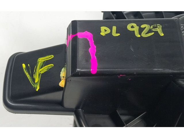 Вентилятор печки    T6695004   Maserati Levante