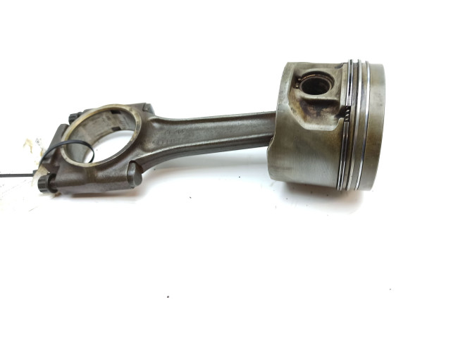 Поршень с шатуном EAC1868, EBC1289 Jaguar XJS