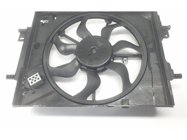 Вентилятор радиатора     214815148R, 214815148R    Dacia Sandero 