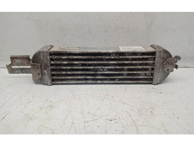 Интеркулер  13127137   Opel Meriva A 