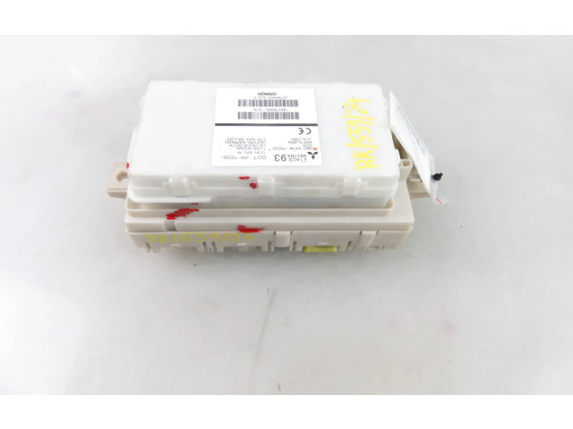 Блок предохранителей  G8C937MF6Z00, G8C937MF6Z00   Mitsubishi Mirage VI G4 Attrage    