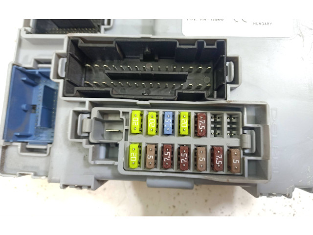 Блок предохранителей 00520630980   Lancia Ypsilon    