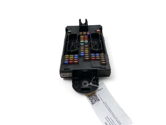 Блок предохранителей 32209198   Volvo XC90    