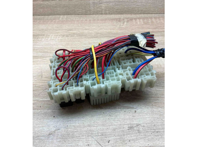 Блок предохранителей 6G9T14K131DA Volvo V70