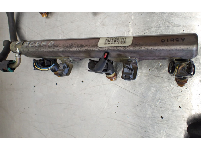 Топливная рампа    Honda Accord  