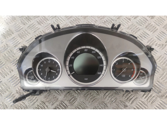 Přístrojová deska Mercedes-Benz E A207 2011 A2129001508