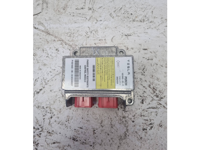 Řídící jednotka 1031643-00-b   Tesla Model S 2016