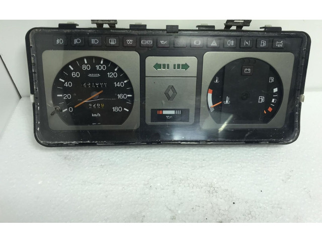 Přístrojová deska Renault 9 1985 7700757835, 7700757835