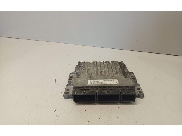 Блок управления двигателя 237101496R, 237100764R Dacia Duster