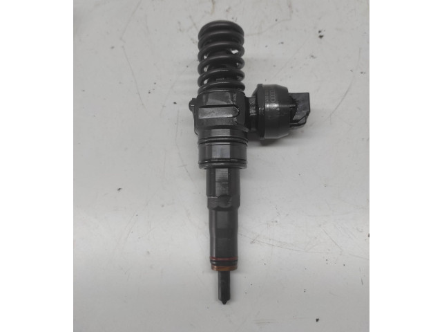 Vstřikovač 038130073BN   Volkswagen Caddy    Bls 