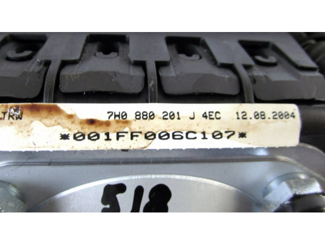 Подушка безопасности водителя 7H0880201J Volkswagen Multivan T5