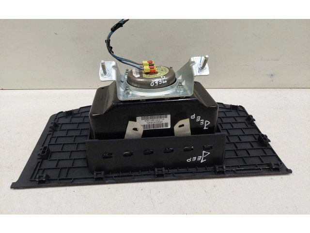 Подушка безопасности пассажира P04664345AE, TJZMM3146M1242 Jeep Compass