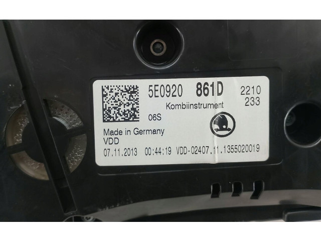 Панель приборов Skoda Octavia Mk3 (5E)