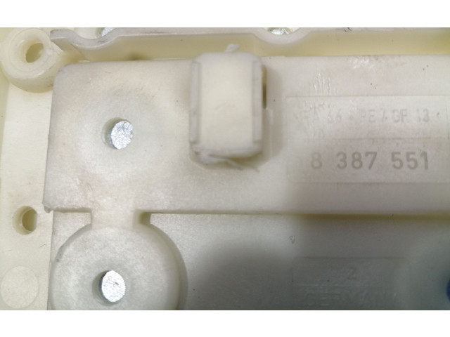 Блок предохранителей 8387551, 18398 BMW 3 E46