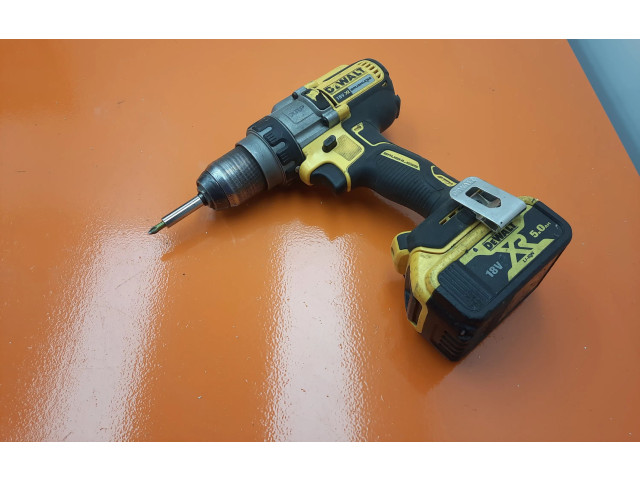 Подушка безопасности в сиденье Alpine C2