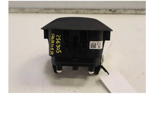 Подушка безопасности водителя 34243058G   Peugeot Partner III