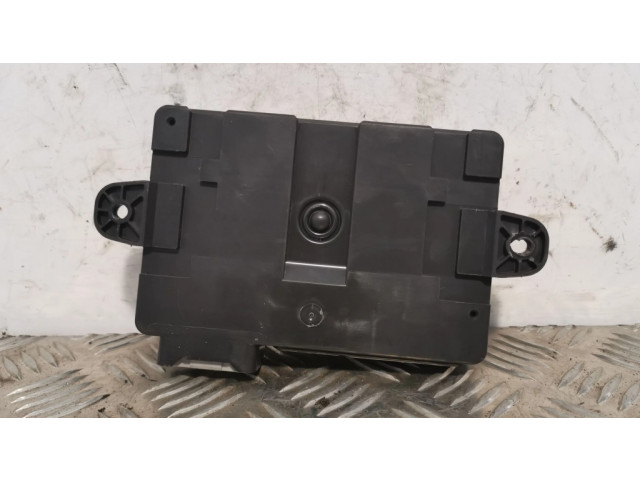 Блок управления FK7219H440BF   Jaguar F-Pace