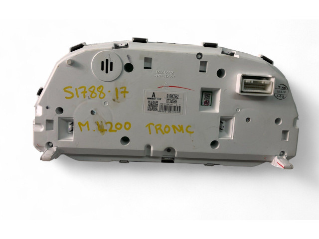 Панель приборов 8100C562 Mitsubishi L200