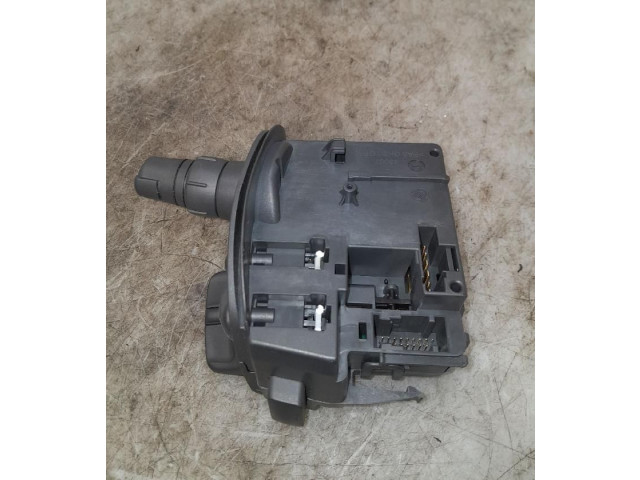 Ручка стеклоочистителей 8201590631, 8201590631   Renault Clio III