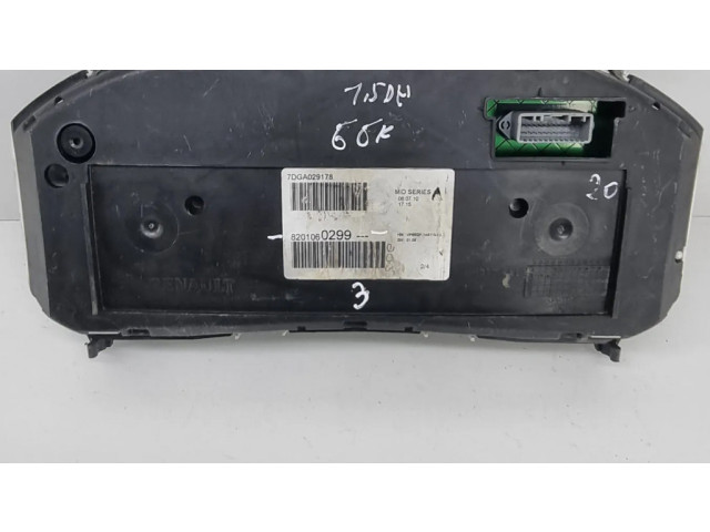 Панель приборов 8201060299 Renault Clio III