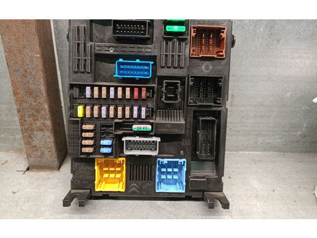 Pojistková skříňka Řídící jednotka BSM 9845141280 Toyota Proace 2022