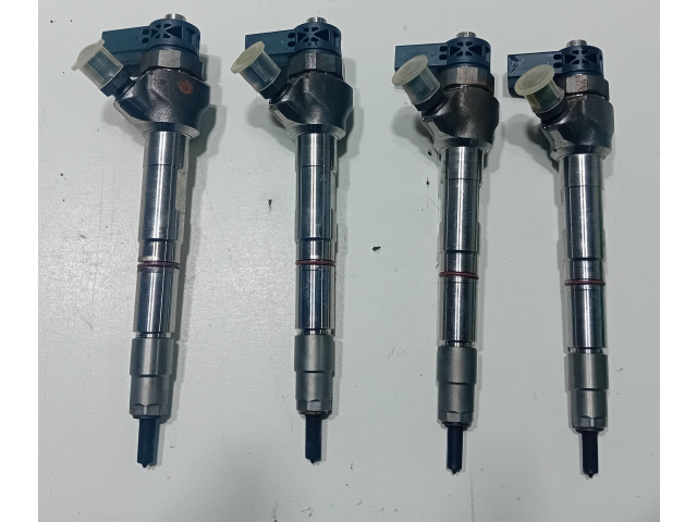 Комплект форсунок 04L130277AC Skoda Octavia Mk4