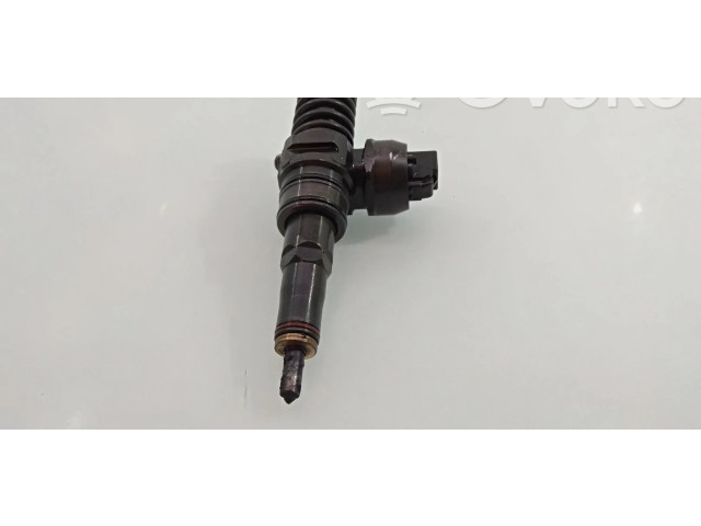 Форсунка 038130073AG Volkswagen Jetta V