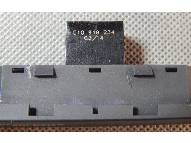 Дисплей 510919234 Volkswagen Golf Sportsvan