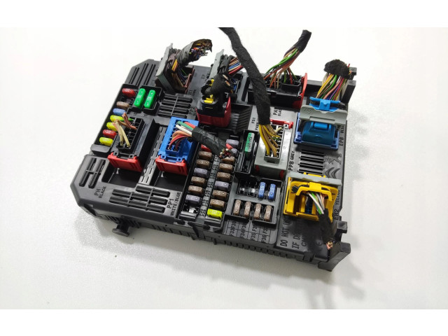 Pojistková skříňka Řídící jednotka BSM 9832881080 Opel Corsa F 2021