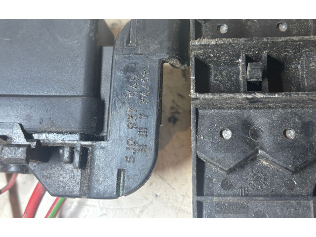 Блок предохранителей 5J0937548   Skoda Fabia Mk2 (5J)    