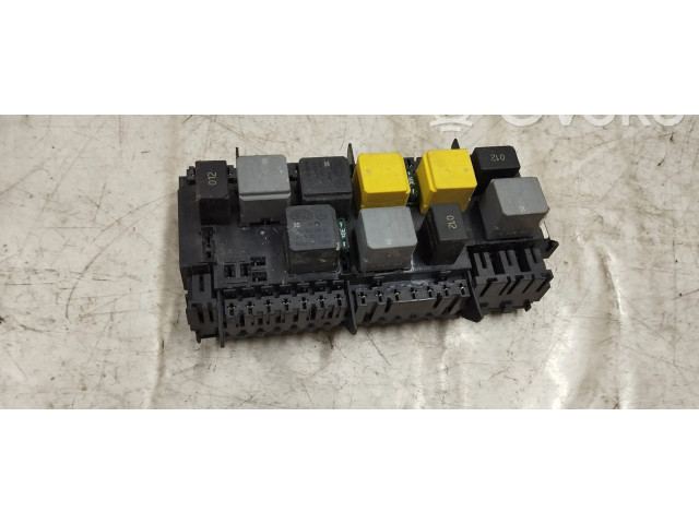 Блок предохранителей A1669068201   Mercedes-Benz GL X166    