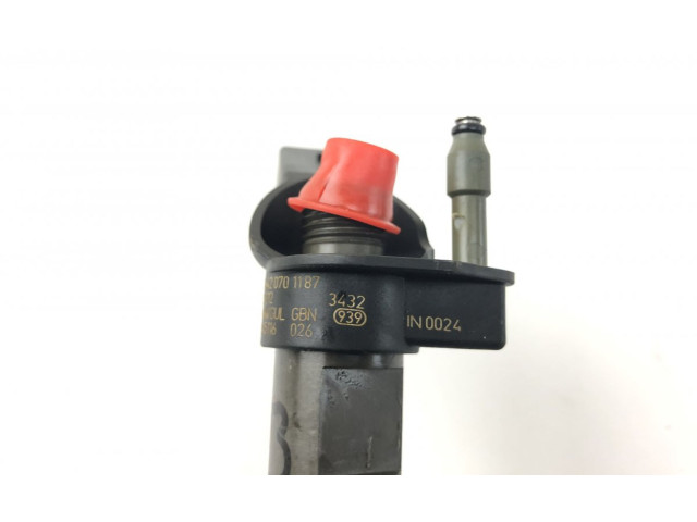 Vstřikovač 0445116025, A6420701187 Mercedes-Benz E W212 OM 642.858