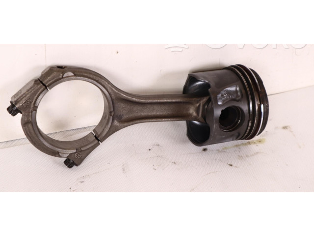 Поршень с шатуном Maserati Ghibli