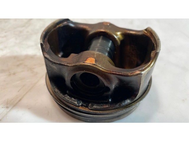 Píst 082261R, 1295   Audi A4 S4 B8 8K  pro benzínový motor 2.0  