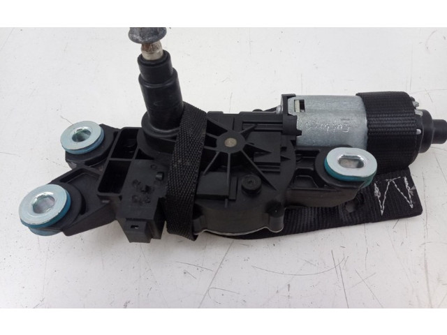 Моторчик заднего дворника     Volvo V70