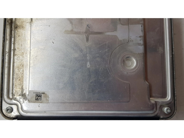 Блок управления двигателя 0281019115, 03L906018QK Skoda Yeti (5L)