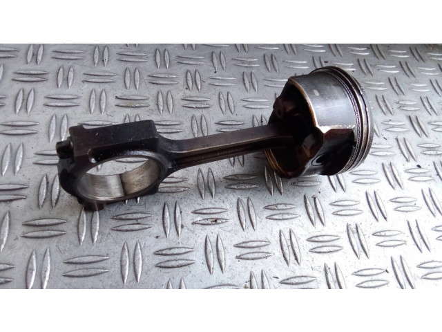 Píst Ford Galaxy pro benzínový motor 2.3