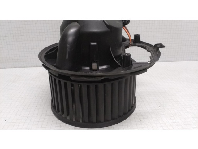 Вентилятор печки    1K1820015E, F995427D   Volkswagen Golf V