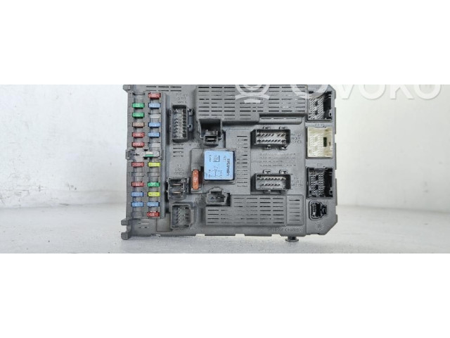 Pojistková skříňka Fiat Ulysse 2008