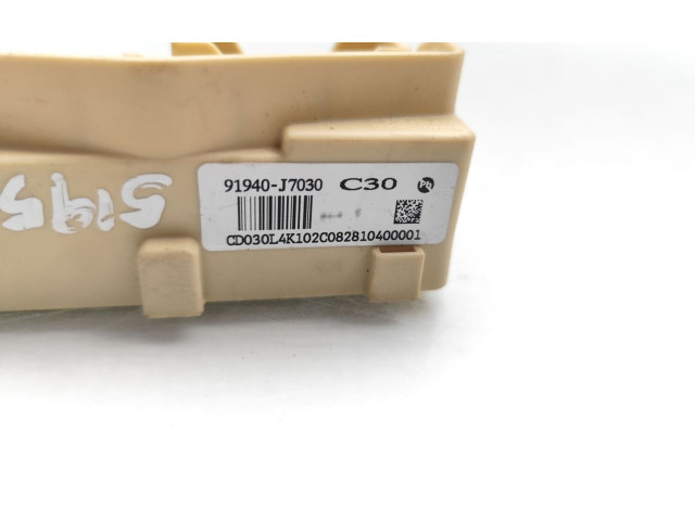 Блок предохранителей 91940-J7030   KIA Ceed    